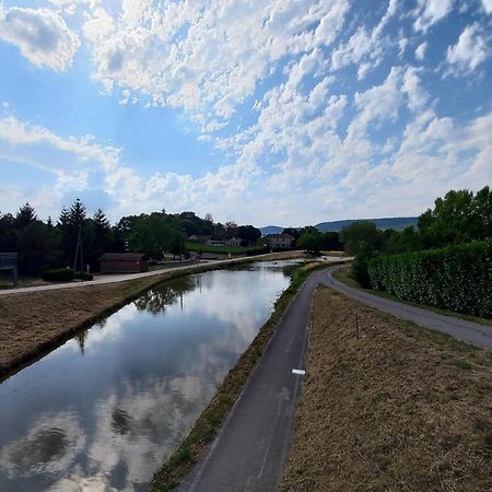 Aupres Du Lavoir Remigny Экстерьер фото